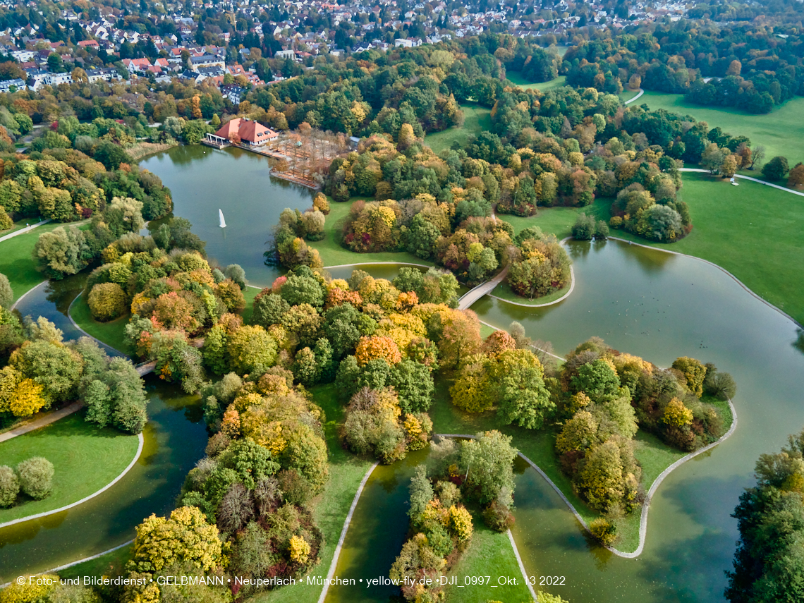 13.10.2022 - Der Ostpark mit See und Biergarten in Neuperlach